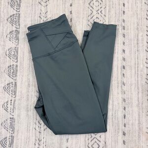 Apana Stylish Gray Yoga Workout Capri Leggings Small